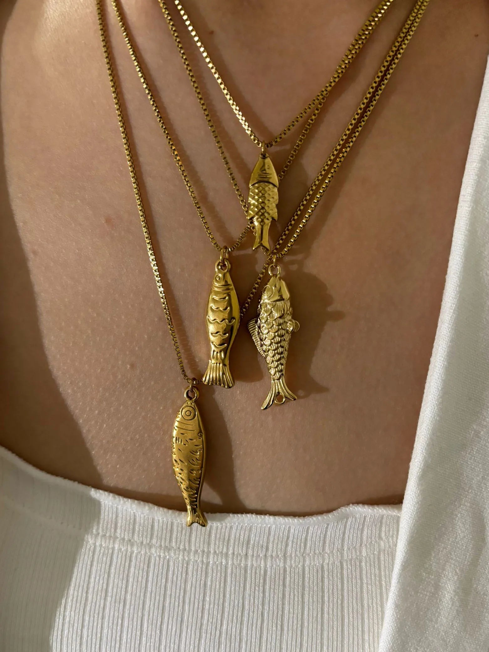 Peri'sbox Trendy 4 Designs Stainless Steel 18K Gold Plated Fish Pendant Necklace for Women Waterproof Beach Party Jewelry Summer