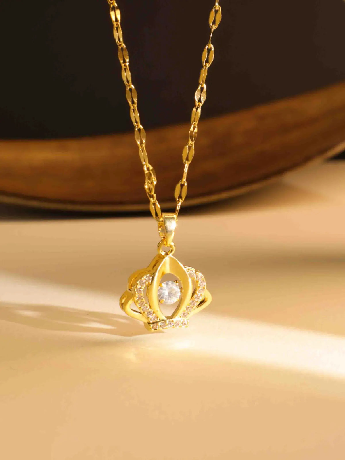 Women Heart Pendant Necklace Non-Fading Titanium Steel Zircon Necklace Stylish High-End Jewelry Accessory