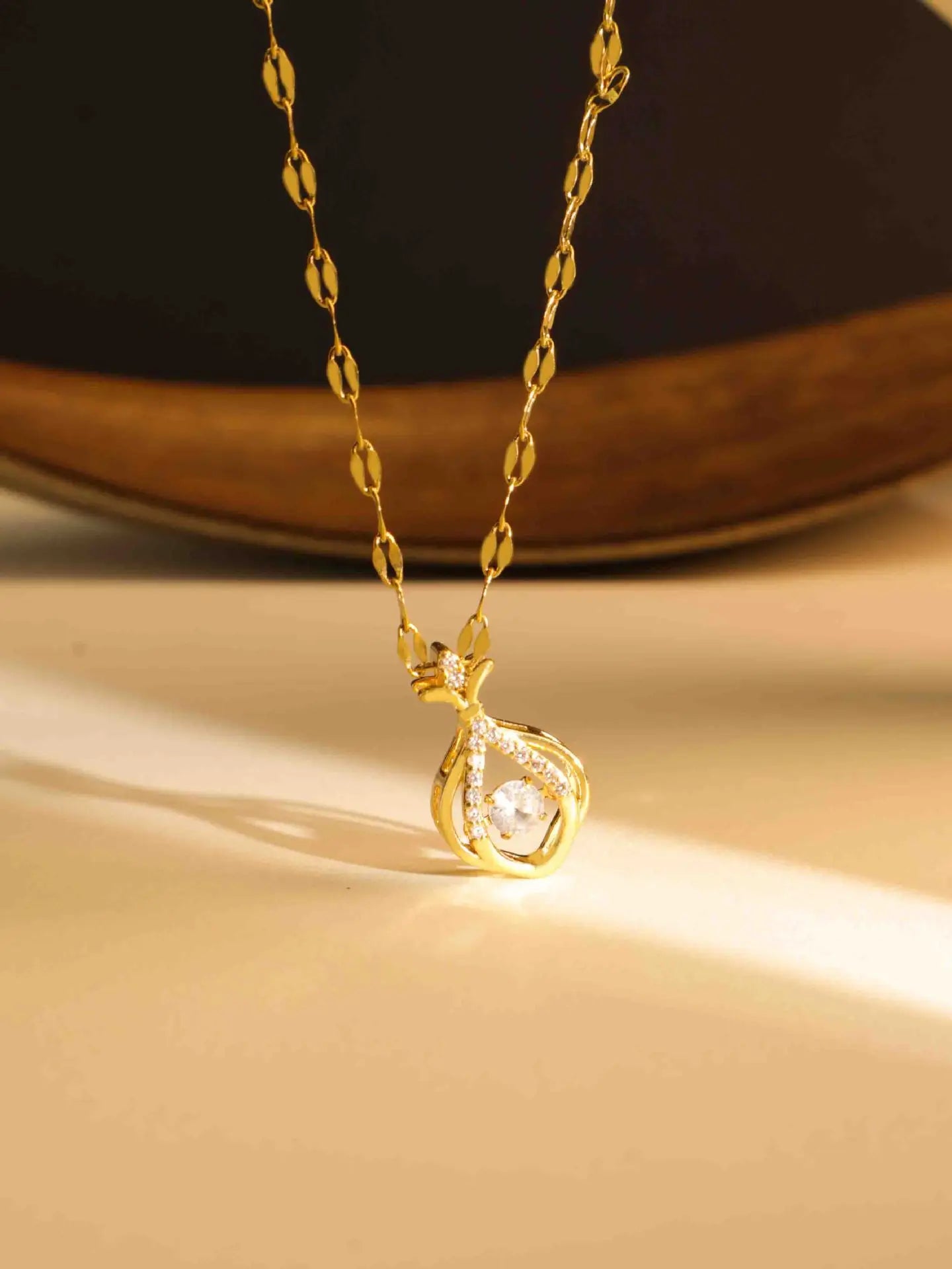 Women Heart Pendant Necklace Non-Fading Titanium Steel Zircon Necklace Stylish High-End Jewelry Accessory