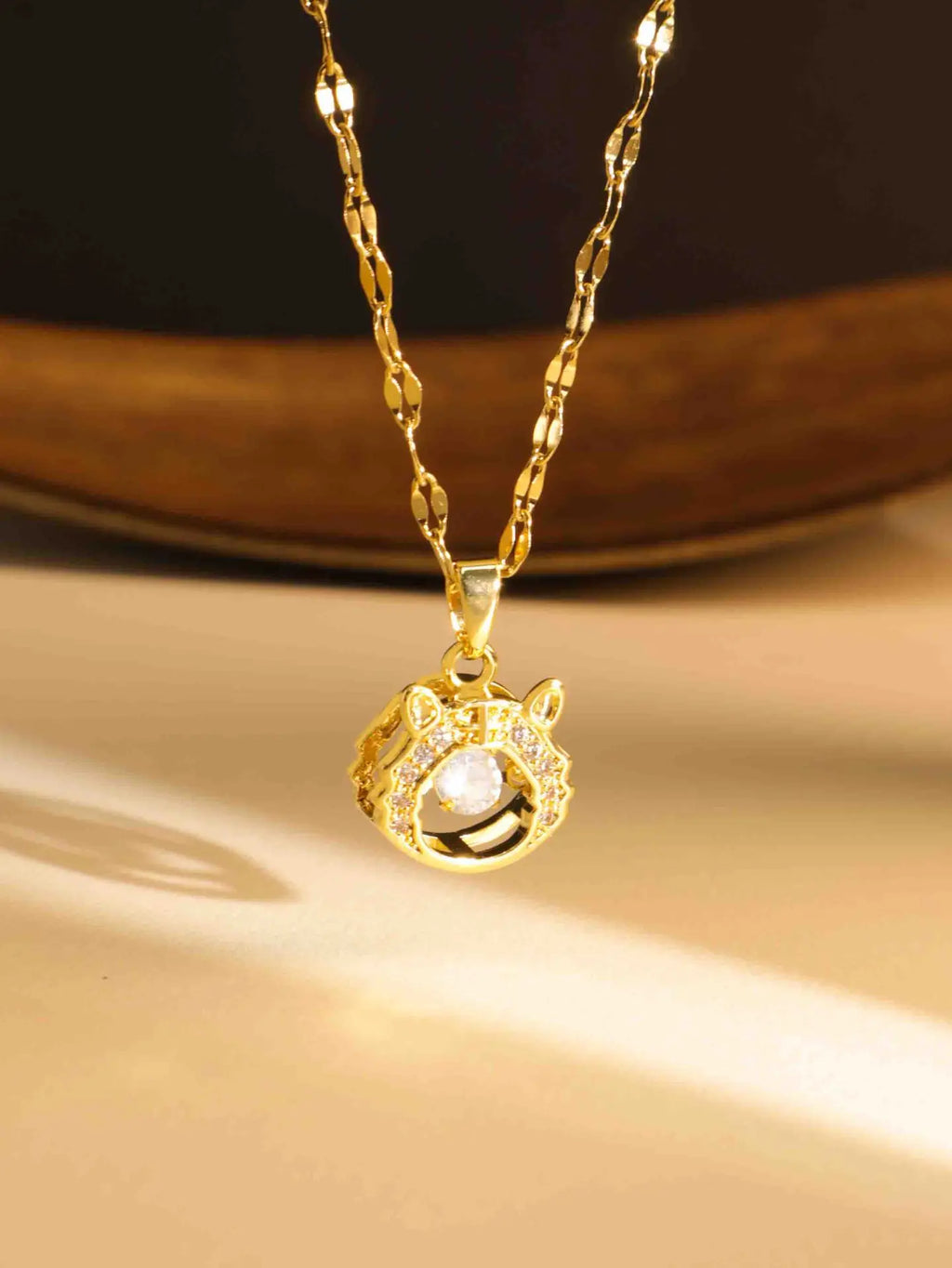 Women Heart Pendant Necklace Non-Fading Titanium Steel Zircon Necklace Stylish High-End Jewelry Accessory